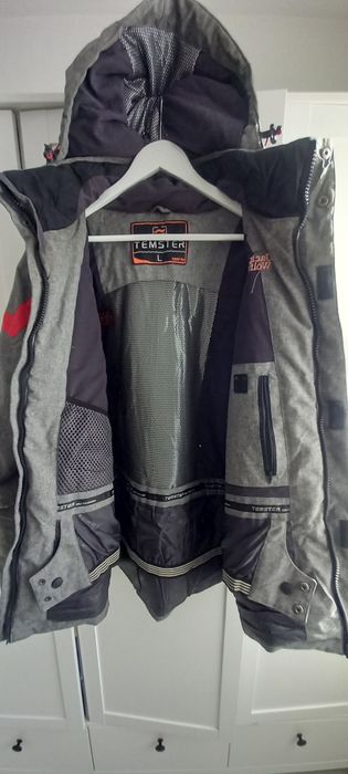 Geaca JACK WOLFSKIN, material gri,stare ca noua,mărimea L