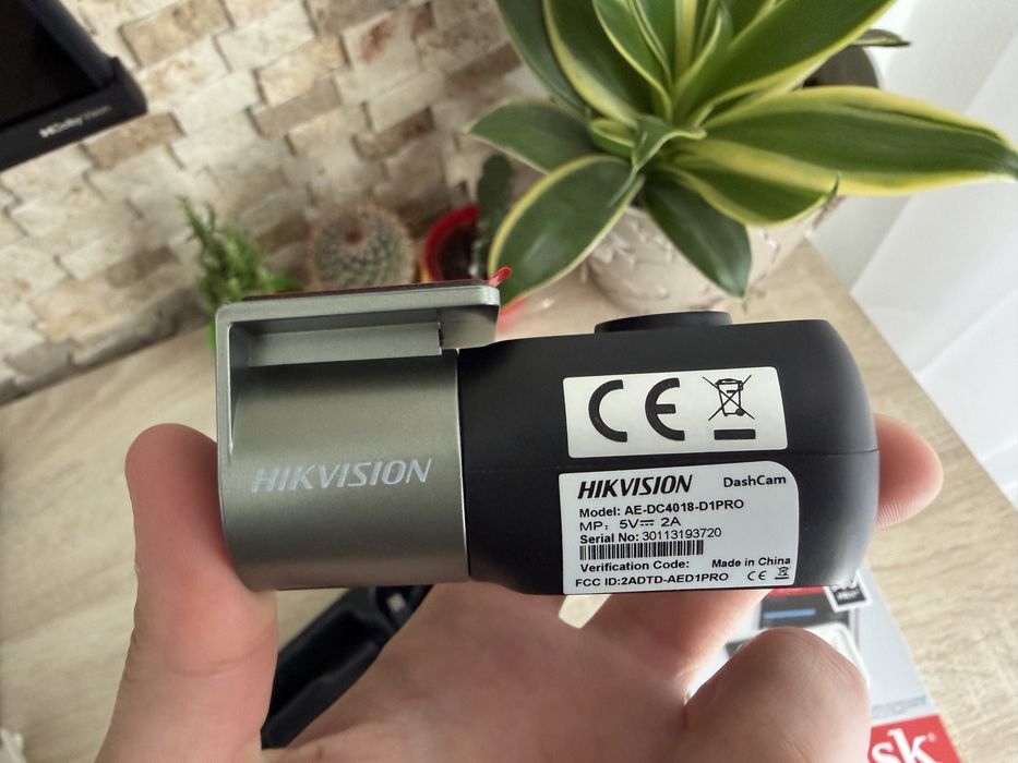 Hikvision D1 Pro Dashcam 2K