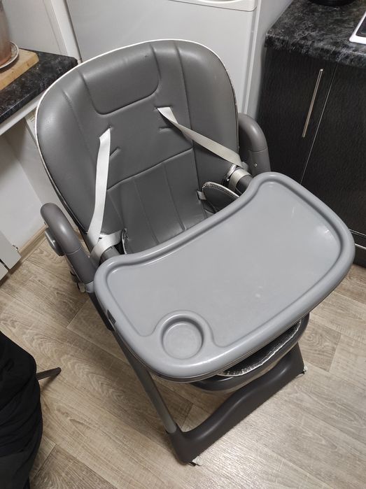 Продам стульчик для кормления