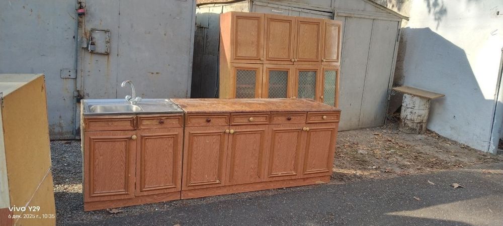 Продаётся кухни мебил