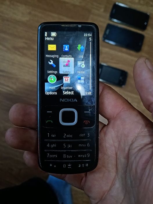 Telefoane vechi și bune