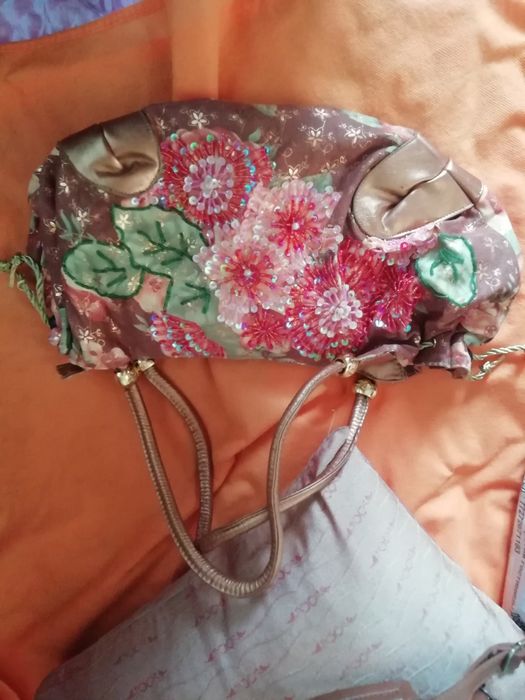 Продам сумки, 2000