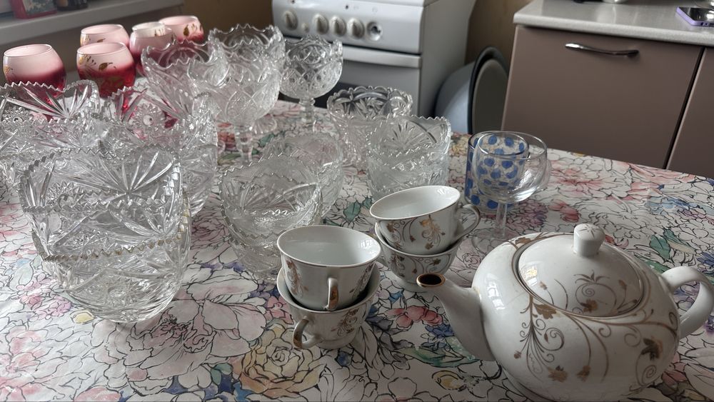 Продам посуду – всё вместе за 15 000 т