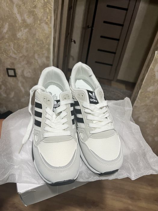 кроссовки adidas zx750