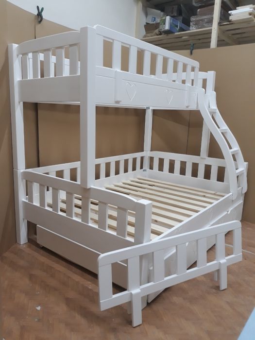 TRANSPORT GRATUIT.Pat etajat-supraetajat din lemn masiv.Cod 3002