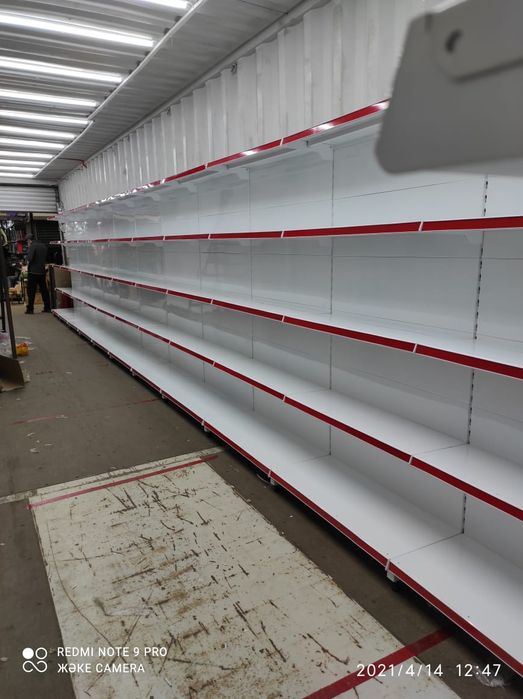 Стелаж, витрины, полки