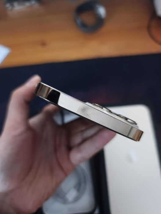 Vând iPhone 13 Pro Max sau schimb cu S23 Ultra