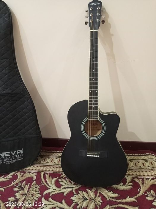 Гитара сотилади янги