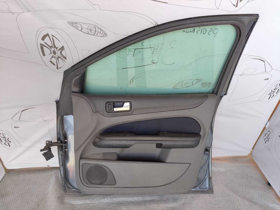 Usa Fata Dreapta Ford Focus 2 Hatchback / Sedan / Break 2004–2010 COD OEM  1530171 (11B)