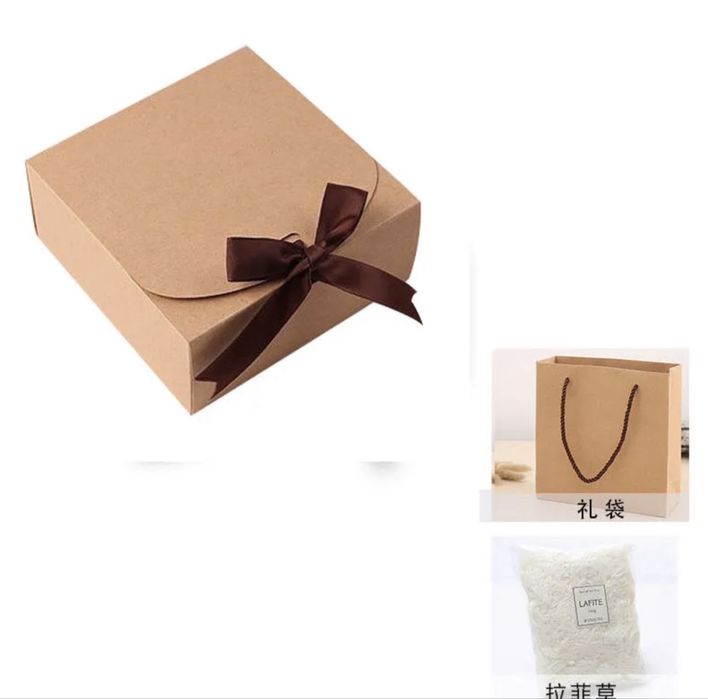 Подарочная коробка с пакетом с наполнителем