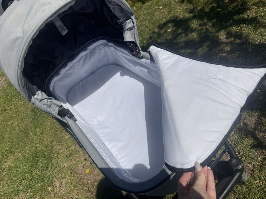 Бебешка комбинирана количка 2 в 1 KikkaBoo - Amani, Сива