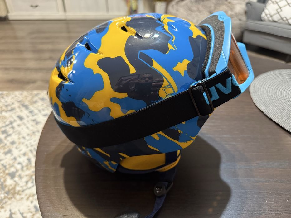 Ски каска и очила