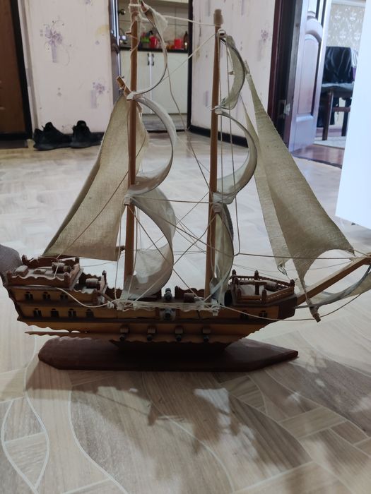 Деревянный корабль