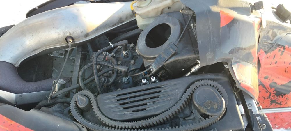 Продам снегоход Полярис