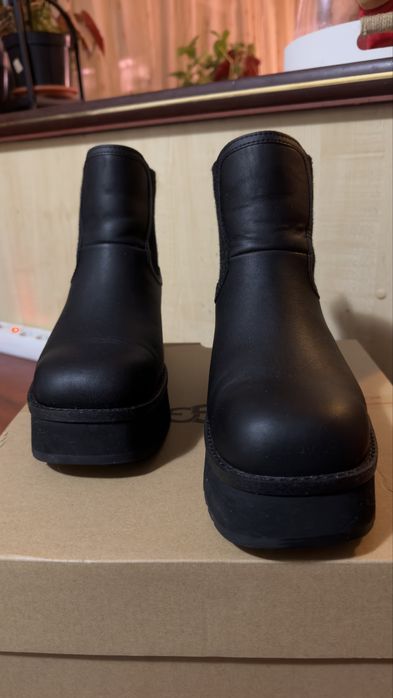 Botine UGG Chelsea “Cityfunc” originale