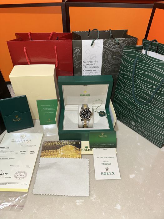 Ceas Rolex GMT-MASTER II 41mm Semigold/Black Dial