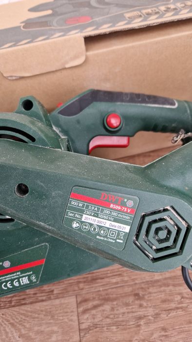 Шлифмашина ленточная DWT BS09-75 V