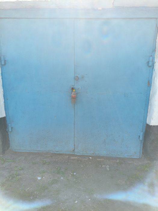 Продам квартиру  с гаражом