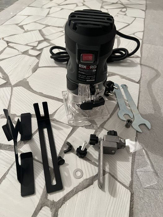 Фрезер RIKORD 550w freza sotiladi 8мм nasatka