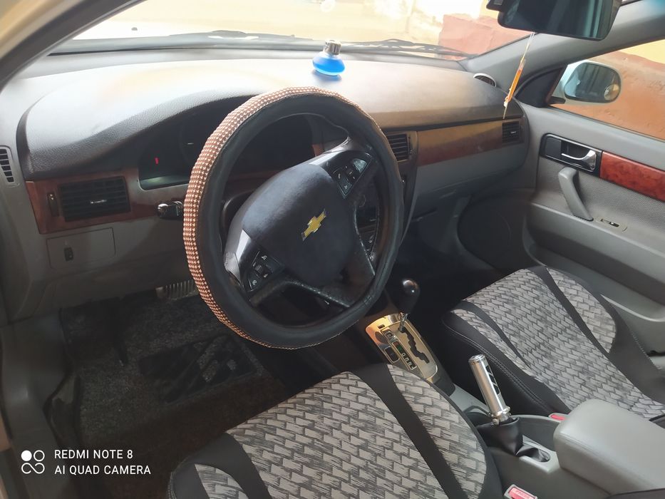 Lacetti 1.8 avtamat sotiladi yoki spark ga abmen qilinadi