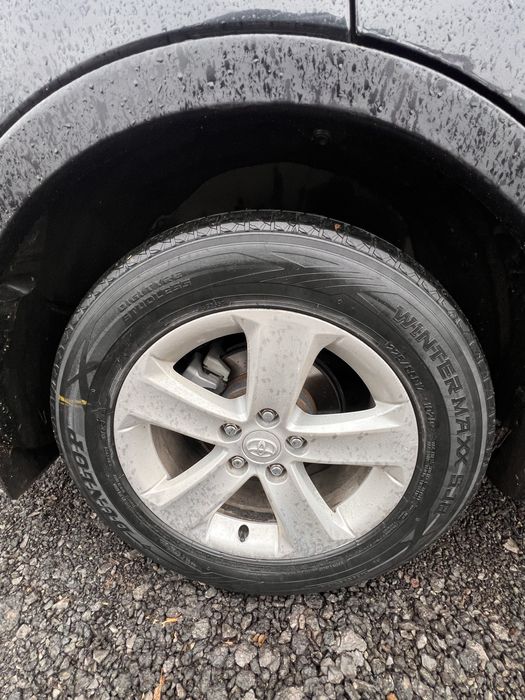 Продаю зимнюю резину