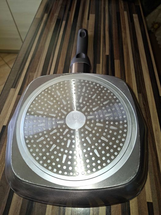 Грил тиган BerlingerHaus BH/6612, С капак, 28 см