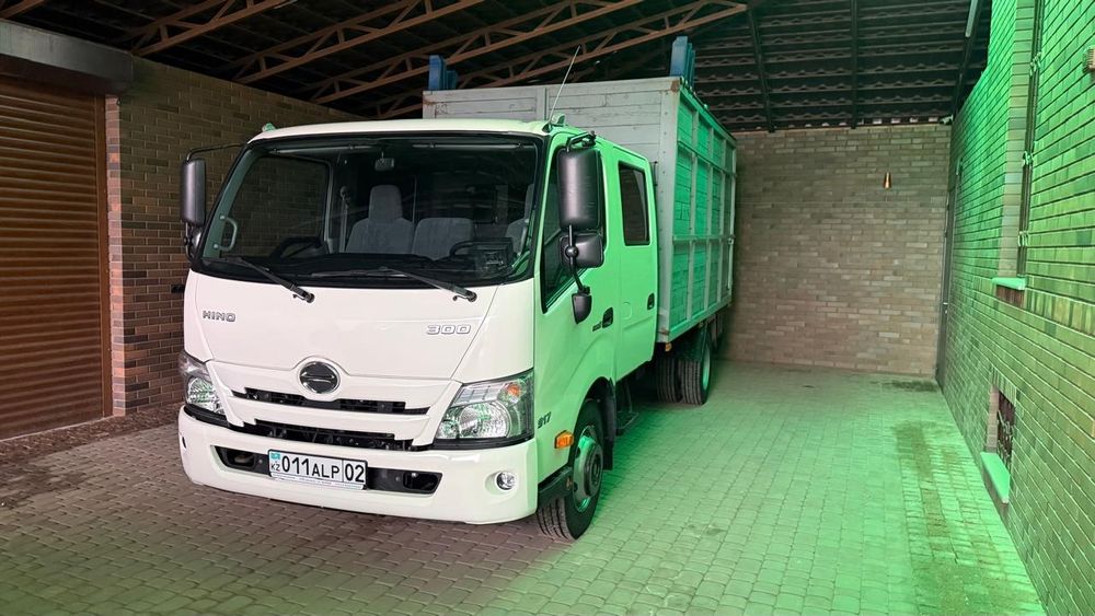 Hino 300 5 тонник