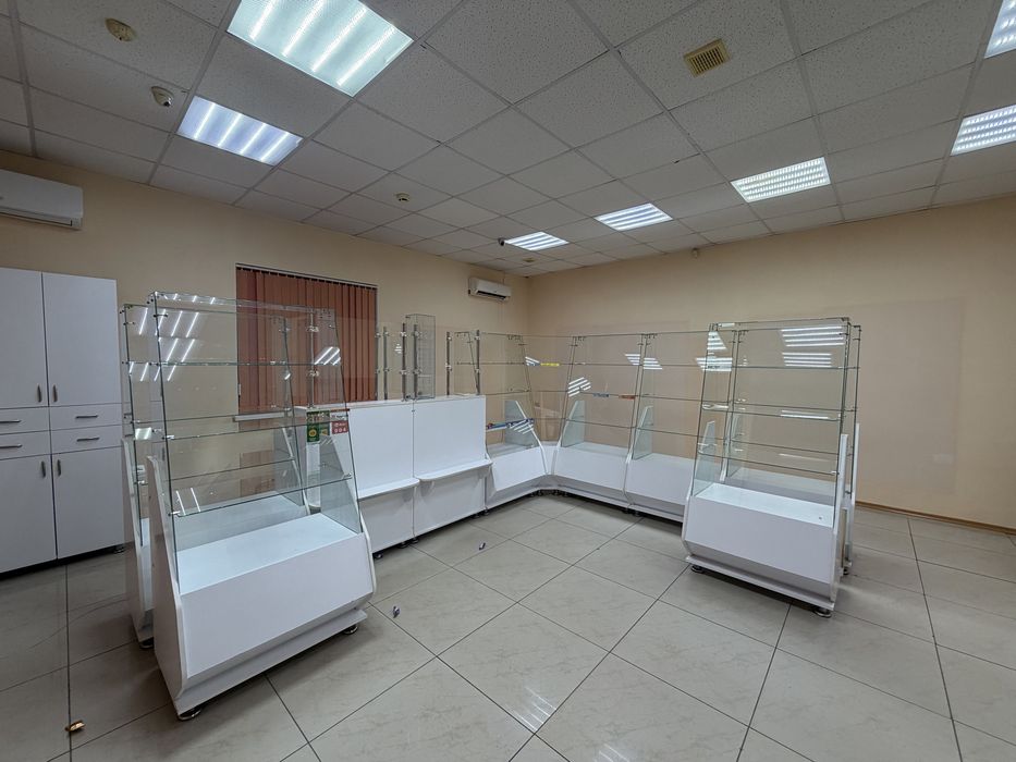 Продам витрины для аптечного бизнеса