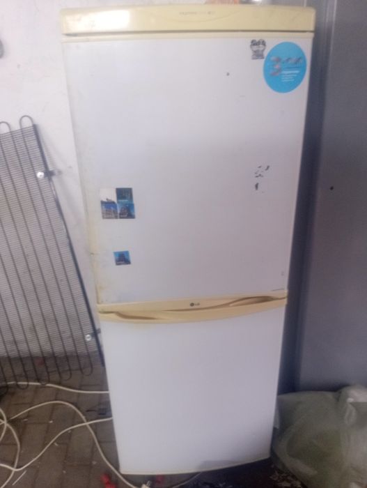 Продам Холодильник лж