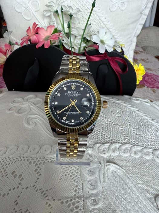 Часовници Rolex с кварцов механизъм