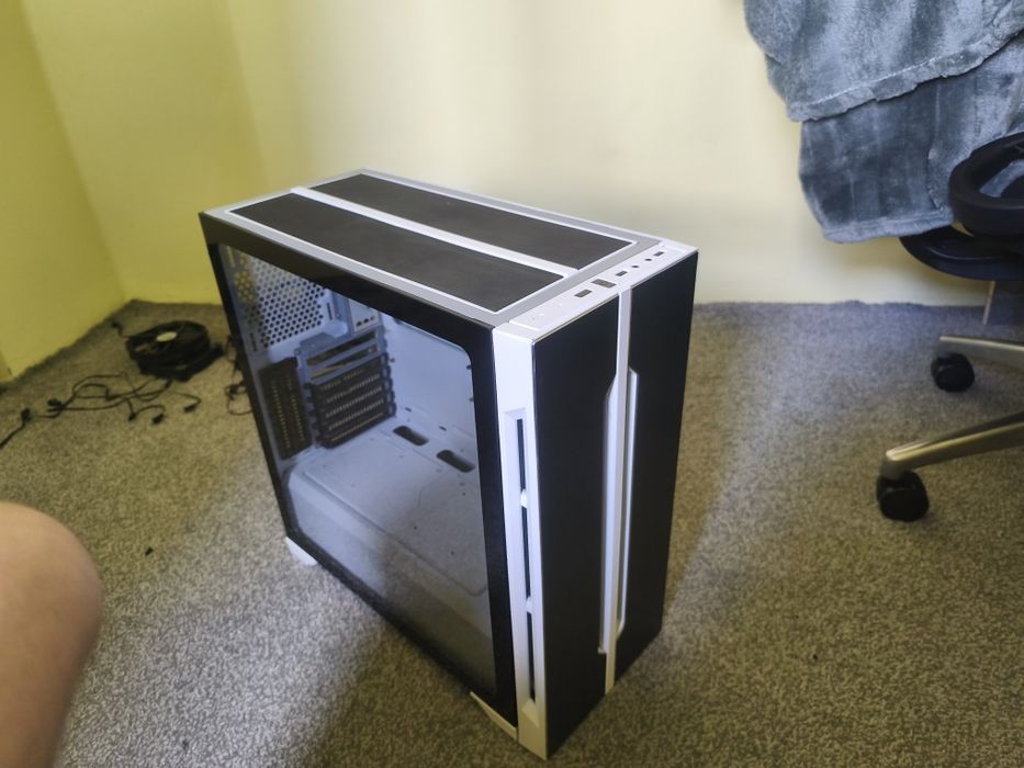 LianLi Lancool one carcasa pc gaming alb