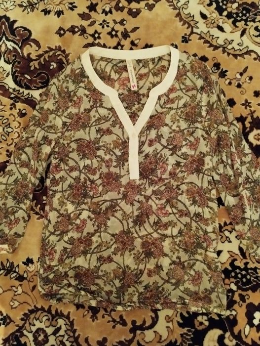 Продам блузку р 40-42