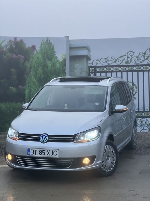 VW Touran 140 TDI / 2013 / 7 Locuri / Panoramic / Park-Assist / Euro 5