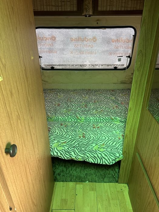 Каравана без документи за стационарно монтиране