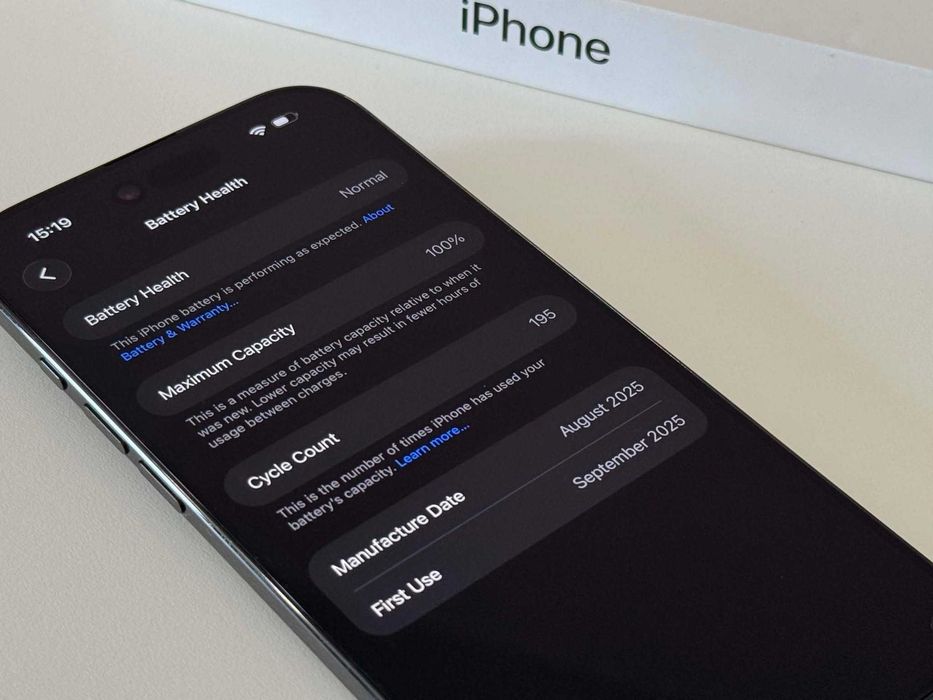 Бартер! Гаранция! iPhone ( 17 ) Air Space Black (Черен) 100% Батерия.