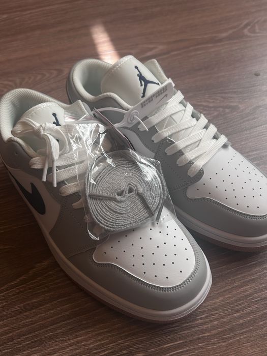 Nike кроссовки.