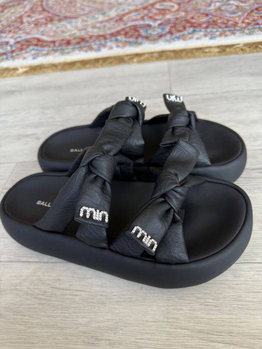Шлепанцы    min -бренд  ,новые
