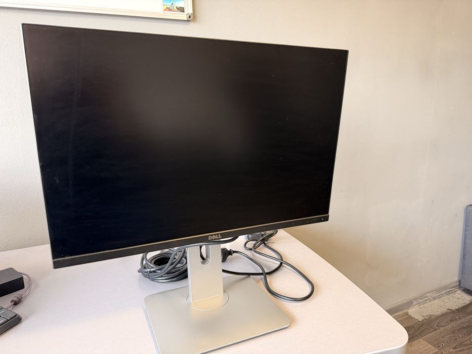 Монитор DELL U2415b