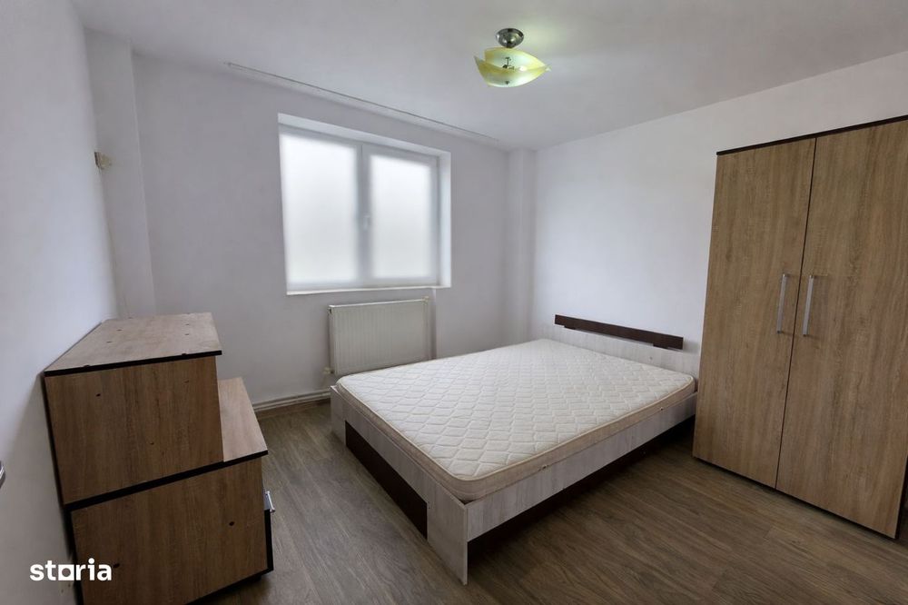 2 camere, zonă centrală, decomandat, centrală termică, izolat