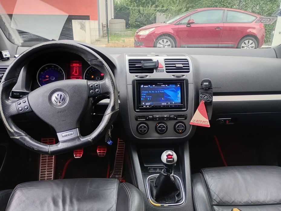 Vând Golf 5 GTI  200cp