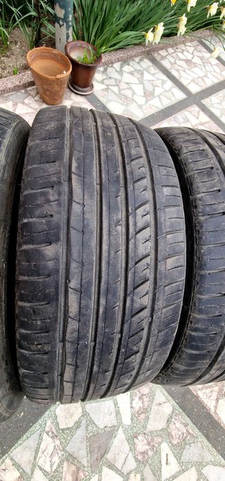Гуми спорт пакет 245/40R19" и 275/35R19"