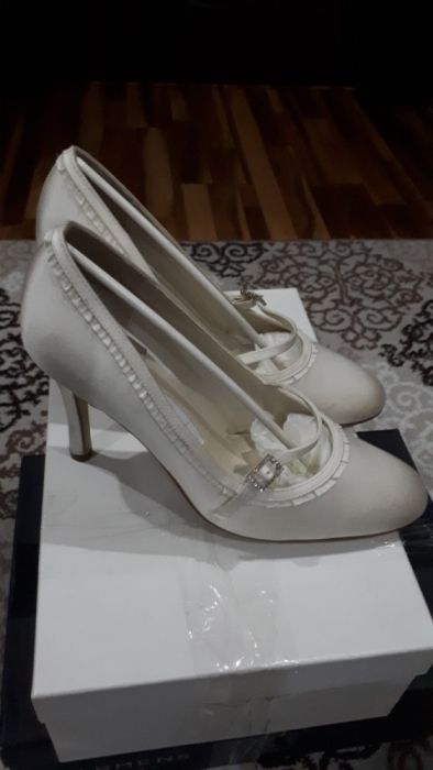 Свадебные туфли женские
