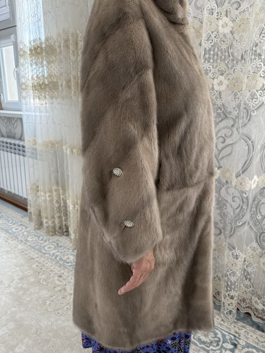 Шуба норковая продам