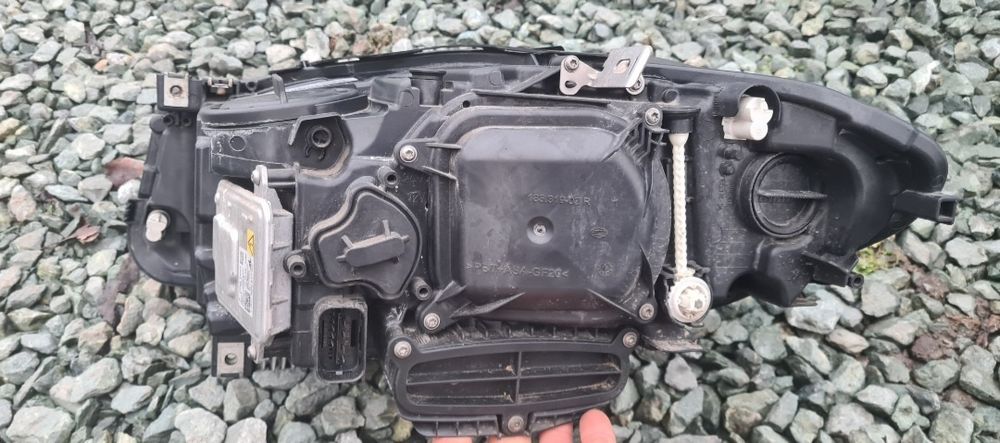 Far dreapta bmw f10 f11 bixenon adaptiv lci facelift
