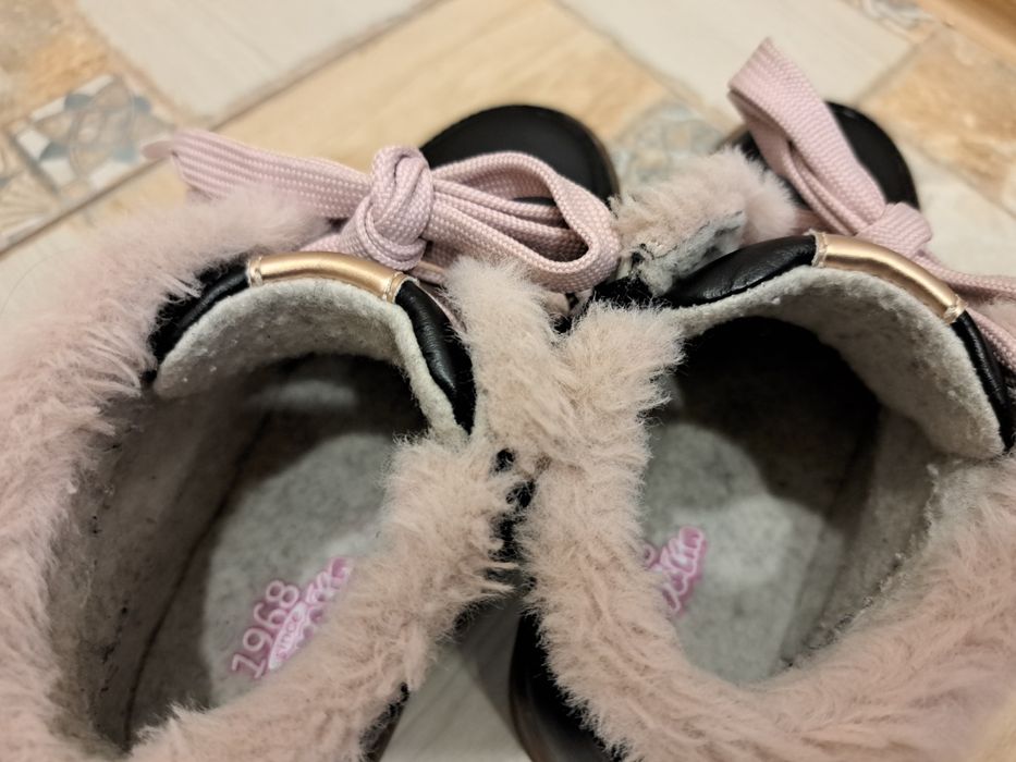 Ботинки весна осень 30 размер на девочку  кожа