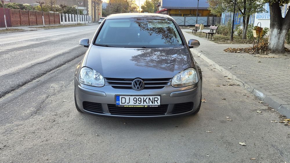 VW Golf 1,9 diesel,6 trepte-impecabil!!