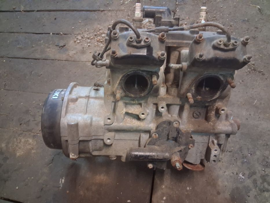 Motor snowmobil ARCTIC CAT 600