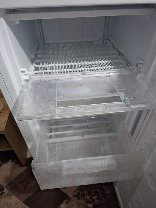 Продам морозильную камеру