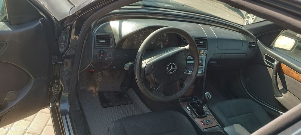 Продам Мерседес w202. C- класс