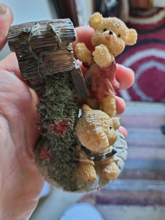 Statueta ursuleti Vintage Hand Painted 'Dezine' Teddy Bears Figurine